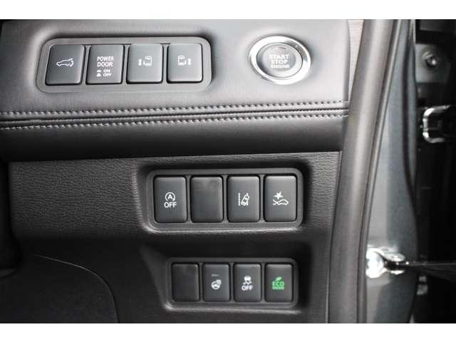 デリカＤ：５ Ｐ　電動ステップレス１１インチナビ全周囲カメラ　１オーナ　Ｂモニター　ミュージックプレイヤー接続可　地デジ　カーテンエアバック　ＬＥＤヘッドランプ　デュアルエアコン　ナビＴＶ　シートヒーター　４ＷＤ　３列（11枚目）