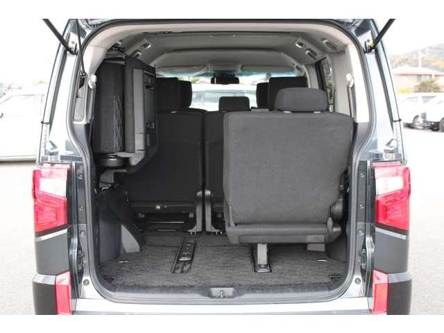 デリカＤ：５ Ｐ　電動ステップレス１１インチナビ全周囲カメラ　１オーナ　Ｂモニター　ミュージックプレイヤー接続可　地デジ　カーテンエアバック　ＬＥＤヘッドランプ　デュアルエアコン　ナビＴＶ　シートヒーター　４ＷＤ　３列（15枚目）