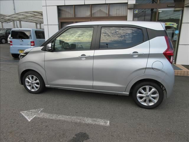 デイズ X 純正9インチナビ・フルセグTV・CD/DVD再生・Bluetooth・全方位モニター・追突軽減ブレーキ・ソナー・ETC・Fドラレコ・ステリモ・オートエアコン(20枚目)