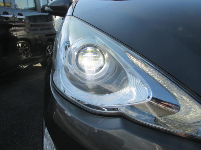 アクア G トヨタセーフティセンス ワンオーナー メモリーナビ フルセグテレビ オートクルーズコントロール LEDヘッドライト レーンアシスト スマートキー 衝突安全ボディ CD DVD(10枚目)