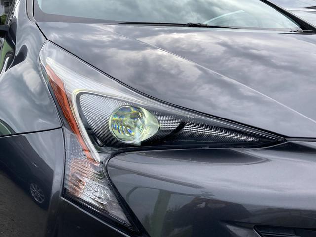 プリウス Ａプレミアム　ツーリングセレクション　ＬＥＤランプ　シートヒーター　純正ナビＴＶＢｌｕｅｔｏｏｔｈ　モデリスタエアロ　ブラインドスポットモニター　バックカメラ（13枚目）