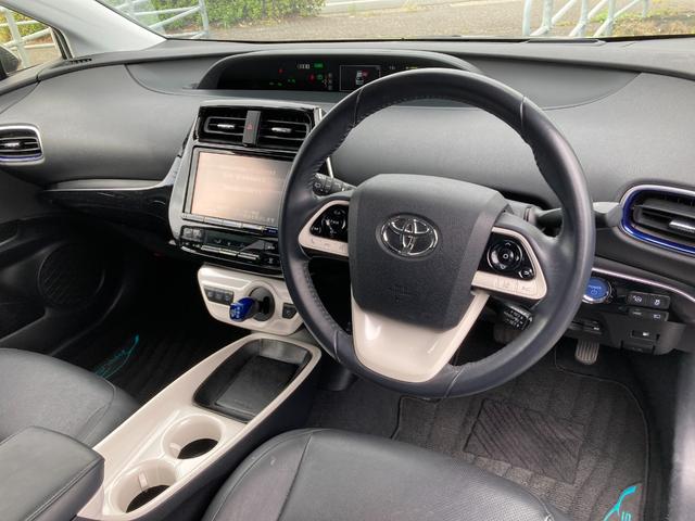 プリウス Ａプレミアム　ツーリングセレクション　ＬＥＤランプ　シートヒーター　純正ナビＴＶＢｌｕｅｔｏｏｔｈ　モデリスタエアロ　ブラインドスポットモニター　バックカメラ（21枚目）