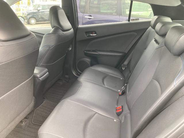 プリウス Ａプレミアム　ツーリングセレクション　ＬＥＤランプ　シートヒーター　純正ナビＴＶＢｌｕｅｔｏｏｔｈ　モデリスタエアロ　ブラインドスポットモニター　バックカメラ（27枚目）