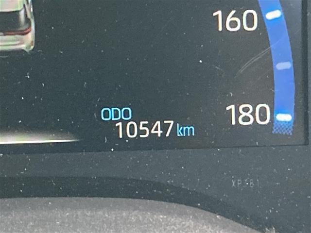 ヤリスクロス Ｚ　ＤＶＤ再生　ミュージックプレイヤー接続可　バックカメラ　衝突被害軽減システム　ＥＴＣ　ドラレコ　ＬＥＤヘッドランプ　ワンオーナー　記録簿（18枚目）