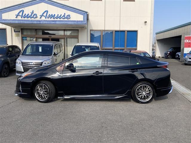 プリウス Ａツーリングセレクション　４ＷＤ　フルセグ　メモリーナビ　ＤＶＤ再生　バックカメラ　衝突被害軽減システム　ＥＴＣ　ドラレコ　ＬＥＤヘッドランプ　フルエアロ　記録簿（2枚目）