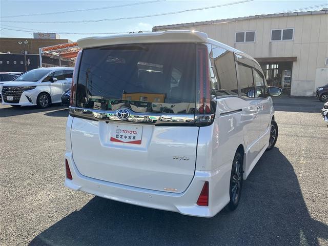 ノア Ｓｉ　ダブルバイビーＩＩ　フルセグ　メモリーナビ　ＤＶＤ再生　後席モニター　バックカメラ　衝突被害軽減システム　ＥＴＣ　ドラレコ　両側電動スライド　ＬＥＤヘッドランプ　ウオークスルー　乗車定員７人　３列シート　ワンオーナー（3枚目）