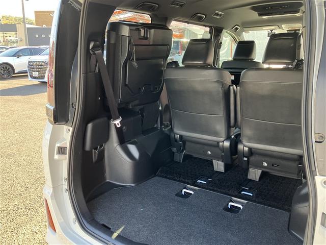 ノア Ｓｉ　ダブルバイビーＩＩ　フルセグ　メモリーナビ　ＤＶＤ再生　後席モニター　バックカメラ　衝突被害軽減システム　ＥＴＣ　ドラレコ　両側電動スライド　ＬＥＤヘッドランプ　ウオークスルー　乗車定員７人　３列シート　ワンオーナー（9枚目）