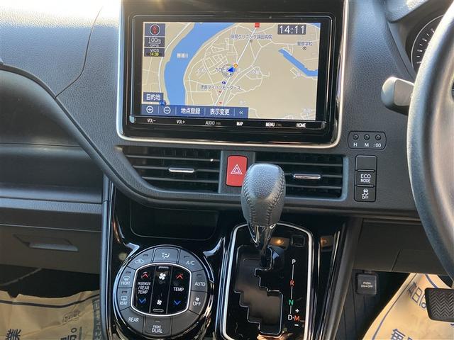 ノア Ｓｉ　ダブルバイビーＩＩ　フルセグ　メモリーナビ　ＤＶＤ再生　後席モニター　バックカメラ　衝突被害軽減システム　ＥＴＣ　ドラレコ　両側電動スライド　ＬＥＤヘッドランプ　ウオークスルー　乗車定員７人　３列シート　ワンオーナー（11枚目）