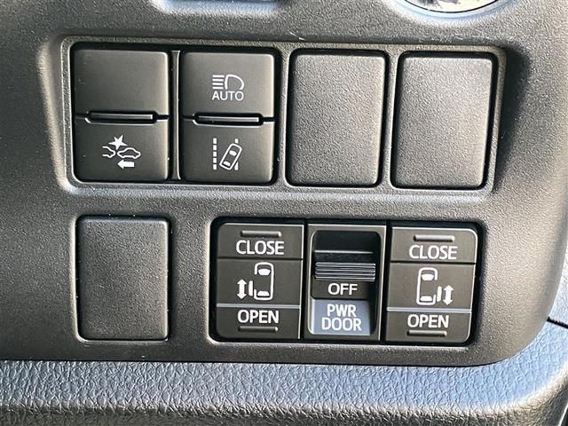 ノア Ｓｉ　ダブルバイビーＩＩ　フルセグ　メモリーナビ　ＤＶＤ再生　後席モニター　バックカメラ　衝突被害軽減システム　ＥＴＣ　ドラレコ　両側電動スライド　ＬＥＤヘッドランプ　ウオークスルー　乗車定員７人　３列シート　ワンオーナー（15枚目）