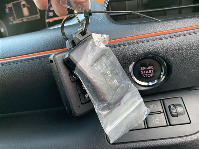 シエンタ Ｇ　フルセグ　メモリーナビ　ＤＶＤ再生　バックカメラ　衝突被害軽減システム　ＥＴＣ　ドラレコ　両側電動スライド　ウオークスルー　乗車定員７人　３列シート　ワンオーナー　記録簿（14枚目）