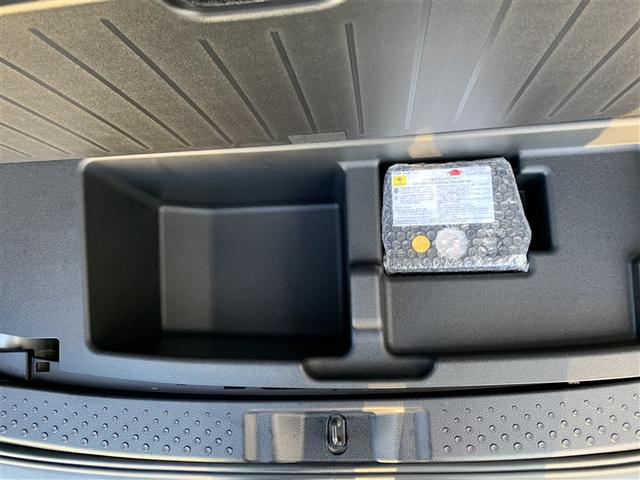 シエンタ Ｇ　フルセグ　メモリーナビ　ＤＶＤ再生　バックカメラ　衝突被害軽減システム　ＥＴＣ　ドラレコ　両側電動スライド　ウオークスルー　乗車定員７人　３列シート　ワンオーナー　記録簿（21枚目）