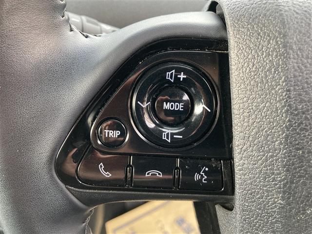 プリウス Ａツーリングセレクション　フルセグ　メモリーナビ　ＤＶＤ再生　バックカメラ　衝突被害軽減システム　ＥＴＣ　ドラレコ　ＬＥＤヘッドランプ　ワンオーナー　記録簿（13枚目）