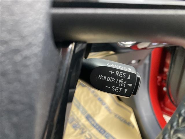 プリウス Ａツーリングセレクション　フルセグ　メモリーナビ　ＤＶＤ再生　バックカメラ　衝突被害軽減システム　ＥＴＣ　ドラレコ　ＬＥＤヘッドランプ　ワンオーナー　記録簿（14枚目）