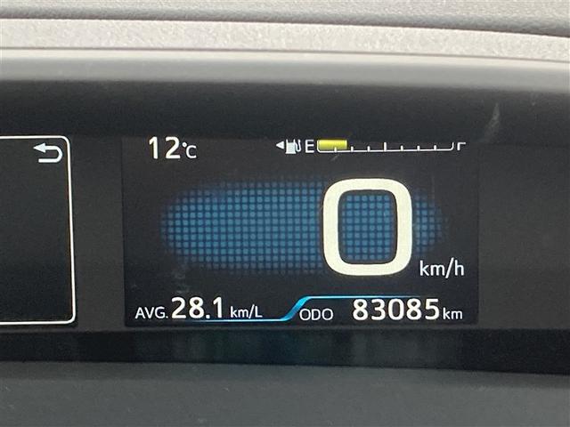 プリウス Ａツーリングセレクション　フルセグ　メモリーナビ　ＤＶＤ再生　バックカメラ　衝突被害軽減システム　ＥＴＣ　ドラレコ　ＬＥＤヘッドランプ　ワンオーナー　記録簿（18枚目）