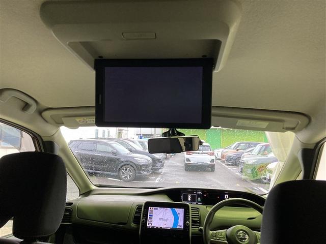 セレナ ハイウェイスター　ＶセレクションＩＩ　フルセグ　メモリーナビ　ＤＶＤ再生　後席モニター　バックカメラ　衝突被害軽減システム　ＥＴＣ　ドラレコ　両側電動スライド　ＬＥＤヘッドランプ　ウオークスルー　乗車定員８人　３列シート　ワンオーナー（12枚目）