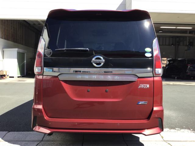 セレナ ハイウェイスター(4枚目)