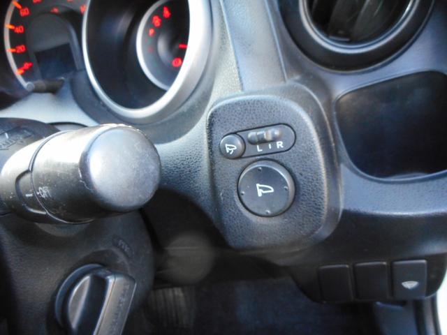 L ETC スマートキー 電動格納ミラー CVT 盗難防止システム ABS CD USB ミュージックプレイヤー接続可 アルミホイール 衝突安全ボディ エアコン パワーステアリング パワーウィンドウ(7枚目)