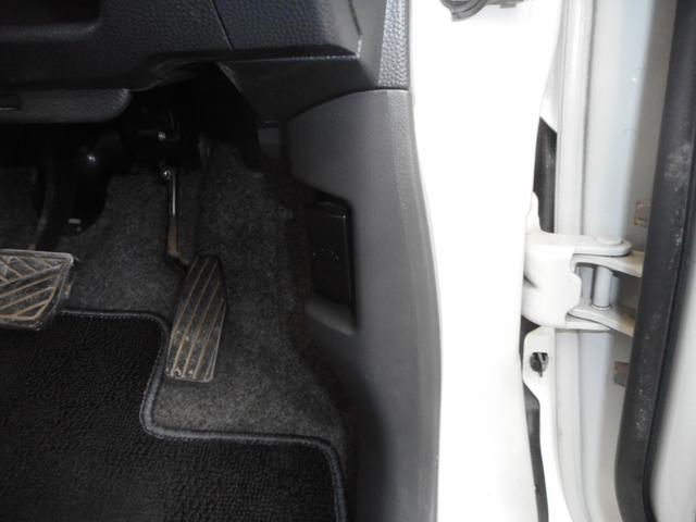 X ETC ナビ スマートキー ベンチシート CVT 盗難防止システム ABS CD アルミホイール 衝突安全ボディ エアコン パワーステアリング(64枚目)