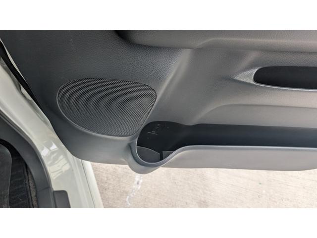 スペーシアカスタム ＸＳ　ＥＴＣ　両側電動スライドドア　ナビ　オートライト　ＨＩＤ　スマートキー　アイドリングストップ　電動格納ミラー　シートヒーター　ベンチシート　ＣＶＴ　盗難防止システム　ＡＢＳ　ＣＤ　ＵＳＢ（28枚目）