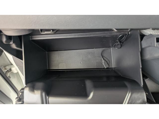 スペーシアカスタム ＸＳ　ＥＴＣ　両側電動スライドドア　ナビ　オートライト　ＨＩＤ　スマートキー　アイドリングストップ　電動格納ミラー　シートヒーター　ベンチシート　ＣＶＴ　盗難防止システム　ＡＢＳ　ＣＤ　ＵＳＢ（33枚目）