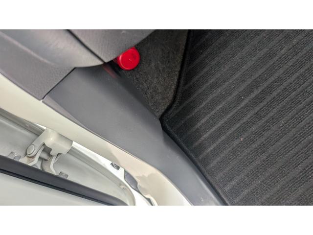 スペーシアカスタム ＸＳ　ＥＴＣ　両側電動スライドドア　ナビ　オートライト　ＨＩＤ　スマートキー　アイドリングストップ　電動格納ミラー　シートヒーター　ベンチシート　ＣＶＴ　盗難防止システム　ＡＢＳ　ＣＤ　ＵＳＢ（40枚目）