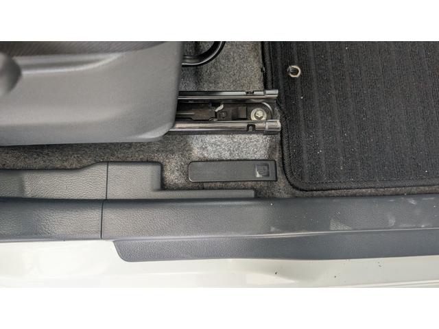 スペーシアカスタム ＸＳ　ＥＴＣ　両側電動スライドドア　ナビ　オートライト　ＨＩＤ　スマートキー　アイドリングストップ　電動格納ミラー　シートヒーター　ベンチシート　ＣＶＴ　盗難防止システム　ＡＢＳ　ＣＤ　ＵＳＢ（61枚目）