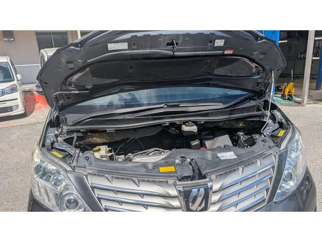 アルファード ２４０Ｓ　プライムセレクションＩＩ　ＥＴＣ　バックカメラ　クリアランスソナー　両側電動スライドドア　オートライト　ＨＩＤ　電動リアゲート　スマートキー　電動格納ミラー　後席モニター　３列シート　フルフラット　オットマン　ＣＶＴ（19枚目）