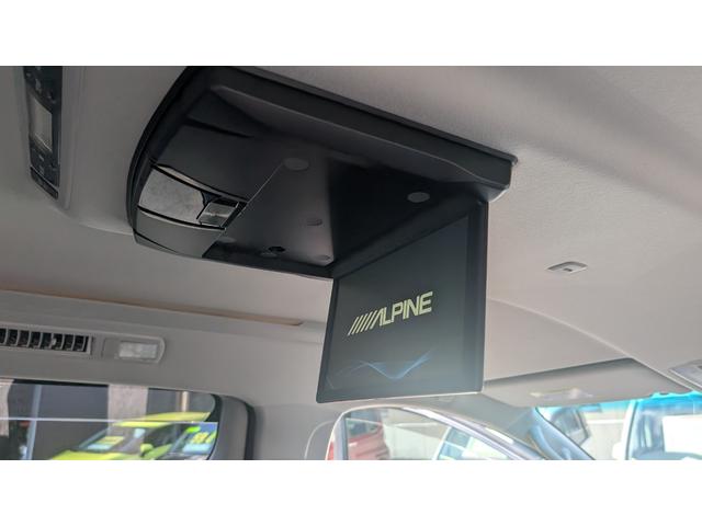 アルファード ２４０Ｓ　プライムセレクションＩＩ　ＥＴＣ　バックカメラ　クリアランスソナー　両側電動スライドドア　オートライト　ＨＩＤ　電動リアゲート　スマートキー　電動格納ミラー　後席モニター　３列シート　フルフラット　オットマン　ＣＶＴ（45枚目）
