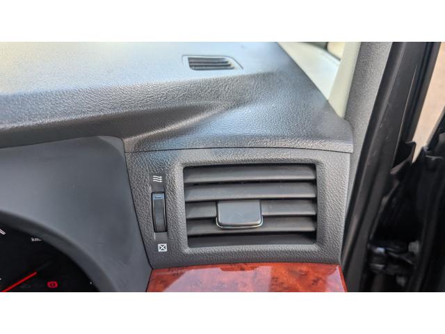 アルファード ２４０Ｓ　プライムセレクションＩＩ　ＥＴＣ　バックカメラ　クリアランスソナー　両側電動スライドドア　オートライト　ＨＩＤ　電動リアゲート　スマートキー　電動格納ミラー　後席モニター　３列シート　フルフラット　オットマン　ＣＶＴ（47枚目）