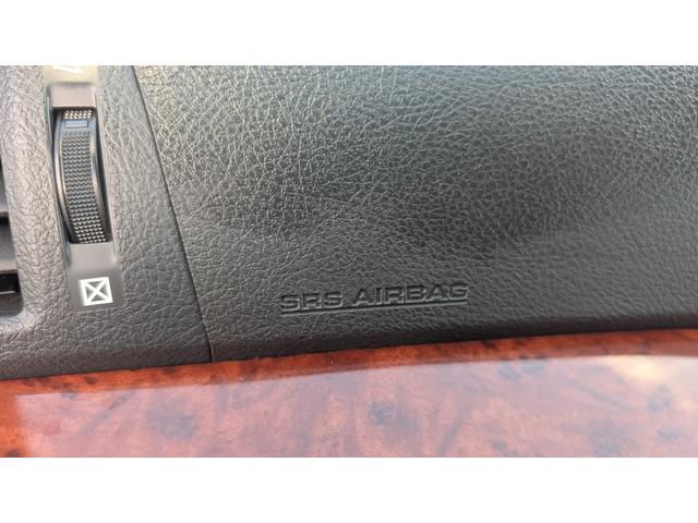 アルファード ２４０Ｓ　プライムセレクションＩＩ　ＥＴＣ　バックカメラ　クリアランスソナー　両側電動スライドドア　オートライト　ＨＩＤ　電動リアゲート　スマートキー　電動格納ミラー　後席モニター　３列シート　フルフラット　オットマン　ＣＶＴ（48枚目）
