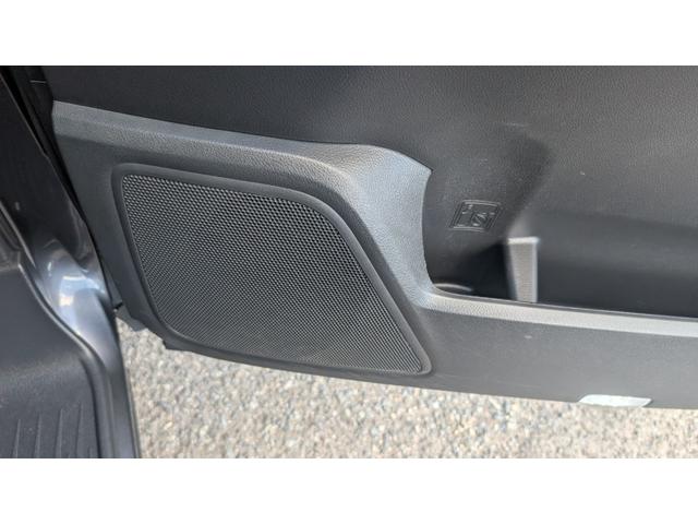 アルファード ２４０Ｓ　プライムセレクションＩＩ　ＥＴＣ　バックカメラ　クリアランスソナー　両側電動スライドドア　オートライト　ＨＩＤ　電動リアゲート　スマートキー　電動格納ミラー　後席モニター　３列シート　フルフラット　オットマン　ＣＶＴ（62枚目）