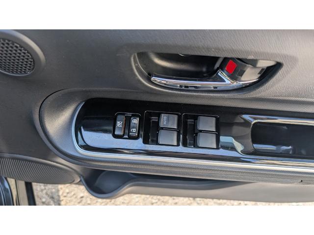 アクア G ETC バックカメラ ナビ オートクルーズコントロール レーンアシスト 衝突被害軽減システム オートマチックハイビーム オートライト スマートキー 電動格納ミラー シートヒーター CVT(10枚目)