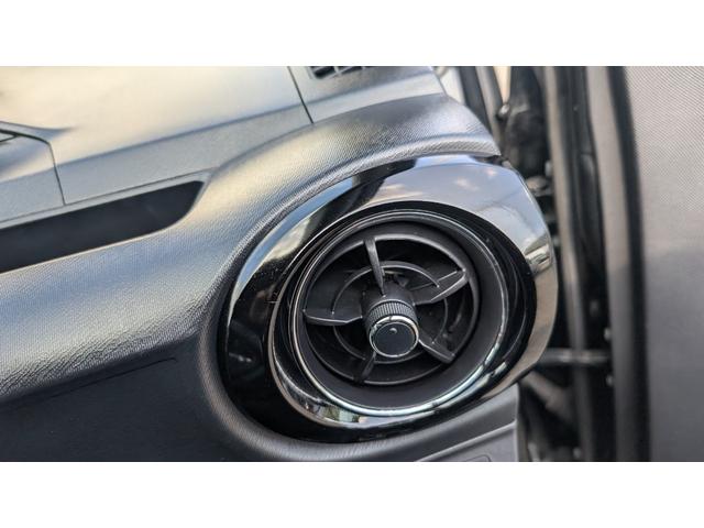 アクア G ETC バックカメラ ナビ オートクルーズコントロール レーンアシスト 衝突被害軽減システム オートマチックハイビーム オートライト スマートキー 電動格納ミラー シートヒーター CVT(42枚目)