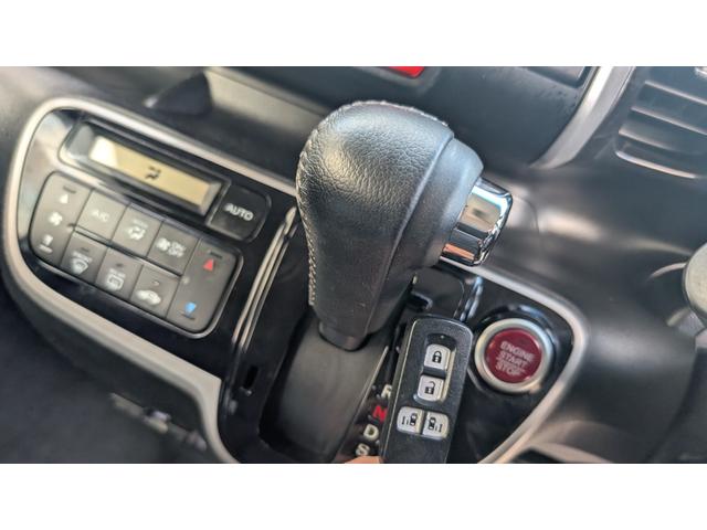 N-BOXカスタム G ターボSSパッケージ ETC バックカメラ 両側電動スライドドア ナビ オートクルーズコントロール オートライト HID スマートキー アイドリングストップ 電動格納ミラー ベンチシート CVT 盗難防止システム(66枚目)