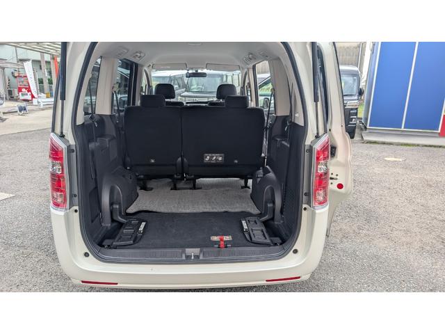 ステップワゴン Ｇ　Ｌパッケージ　ＥＴＣ　バックカメラ　ナビ　両側電動スライドドア　スマートキー　電動格納ミラー　３列シート　ウォークスルー　ＣＶＴ　アルミホイール　ＣＤ　盗難防止システム　衝突安全ボディ　ＡＢＳ　エアコン（19枚目）