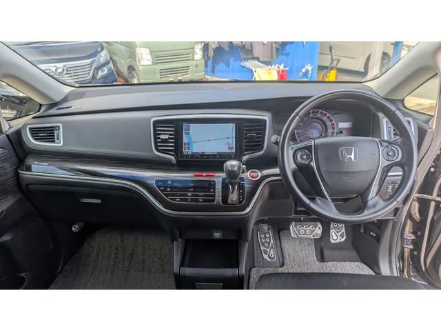 車を運転する際には運転席の存在は欠かせません。なのでしっかりとチェックしたいポイントですね。