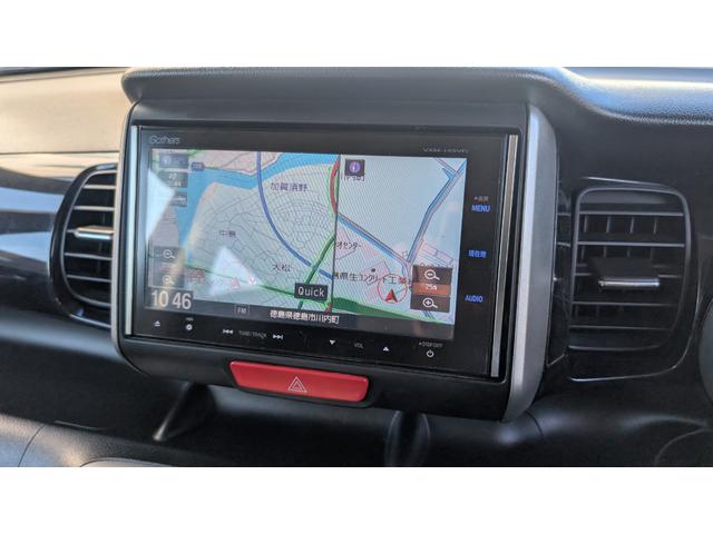 Ｎ－ＢＯＸカスタム Ｇ　ターボＳＳパッケージ　ＥＴＣ　バックカメラ　両側電動スライドドア　ナビ　オートクルーズコントロール　ＨＩＤ　スマートキー　アイドリングストップ　電動格納ミラー　ベンチシート　ターボ　ＣＶＴ　盗難防止システム　ＡＢＳ（5枚目）