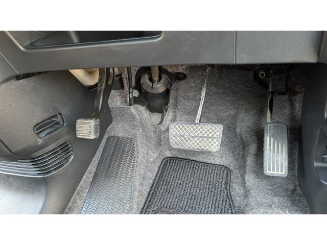 Ｎ－ＢＯＸカスタム Ｇ　ターボＳＳパッケージ　ＥＴＣ　バックカメラ　両側電動スライドドア　ナビ　オートクルーズコントロール　ＨＩＤ　スマートキー　アイドリングストップ　電動格納ミラー　ベンチシート　ターボ　ＣＶＴ　盗難防止システム　ＡＢＳ（24枚目）