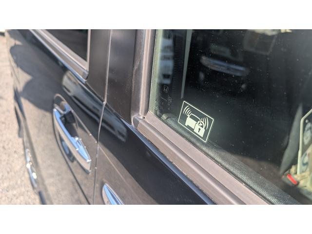 Ｎ－ＢＯＸカスタム Ｇ　ターボＳＳパッケージ　ＥＴＣ　バックカメラ　両側電動スライドドア　ナビ　オートクルーズコントロール　ＨＩＤ　スマートキー　アイドリングストップ　電動格納ミラー　ベンチシート　ターボ　ＣＶＴ　盗難防止システム　ＡＢＳ（38枚目）