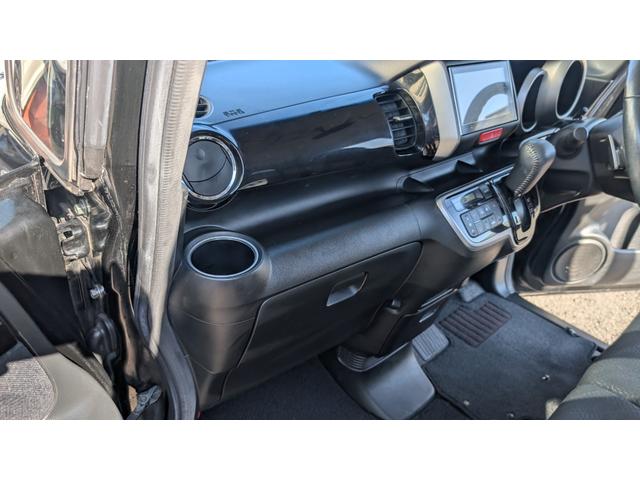 Ｎ－ＢＯＸカスタム Ｇ　ターボＳＳパッケージ　ＥＴＣ　バックカメラ　両側電動スライドドア　ナビ　オートクルーズコントロール　ＨＩＤ　スマートキー　アイドリングストップ　電動格納ミラー　ベンチシート　ターボ　ＣＶＴ　盗難防止システム　ＡＢＳ（53枚目）