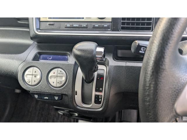 ライフ ディーバ　バックカメラ　ＨＩＤ　スマートキー　電動格納ミラー　ベンチシート　ＡＴ　ＡＢＳ　ＣＤ　ミュージックプレイヤー接続可　アルミホイール　衝突安全ボディ　エアコン　パワーステアリング　パワーウィンドウ（7枚目）