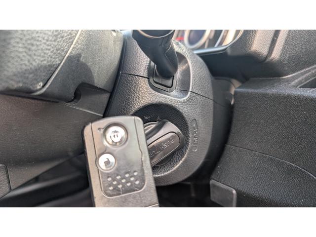 ライフ ディーバ　バックカメラ　ＨＩＤ　スマートキー　電動格納ミラー　ベンチシート　ＡＴ　ＡＢＳ　ＣＤ　ミュージックプレイヤー接続可　アルミホイール　衝突安全ボディ　エアコン　パワーステアリング　パワーウィンドウ（10枚目）