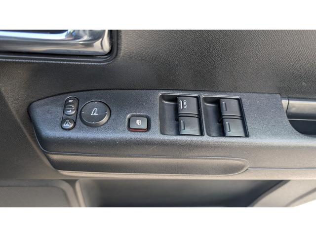 ライフ ディーバ　バックカメラ　ＨＩＤ　スマートキー　電動格納ミラー　ベンチシート　ＡＴ　ＡＢＳ　ＣＤ　ミュージックプレイヤー接続可　アルミホイール　衝突安全ボディ　エアコン　パワーステアリング　パワーウィンドウ（11枚目）