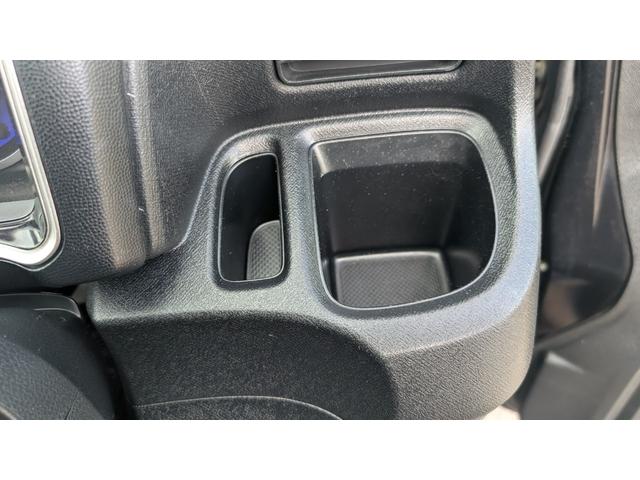 ライフ ディーバ　バックカメラ　ＨＩＤ　スマートキー　電動格納ミラー　ベンチシート　ＡＴ　ＡＢＳ　ＣＤ　ミュージックプレイヤー接続可　アルミホイール　衝突安全ボディ　エアコン　パワーステアリング　パワーウィンドウ（49枚目）