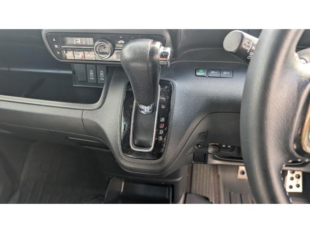 Ｎ－ＢＯＸカスタム Ｇ・Ｌターボホンダセンシング　ＥＴＣ　バックカメラ　両側電動スライドドア　ナビ　オートクルーズコントロール　レーンアシスト　衝突被害軽減システム　オートライト　ＬＥＤヘッドランプ　スマートキー　アイドリングストップ（8枚目）