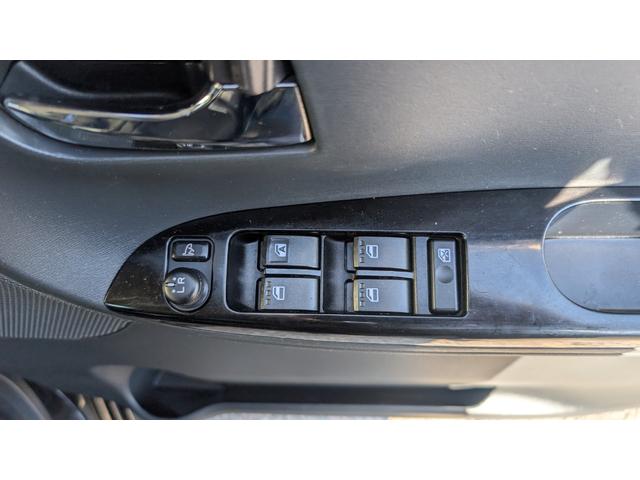 タント カスタムＸ　ワンオーナー　ＥＴＣ　バックカメラ　両側スライド・片側電動　ナビ　オートライト　ＬＥＤヘッドランプ　スマートキー　アイドリングストップ　電動格納ミラー　ベンチシート　ＣＶＴ　盗難防止システム（13枚目）