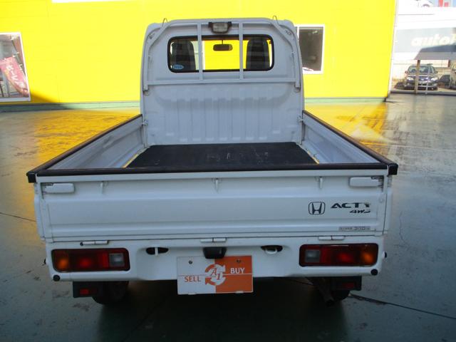 アクティトラック アタック 4WD 5速MT+ウルトラロ-・ウルトラリバ-ス リヤデフロック 荷台ランプ エアコン パワステ エアバック(運転席) AM/FMラジオ(時計)(3枚目)