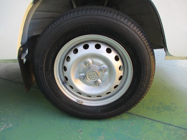 アクティトラック アタック 4WD 5速MT+ウルトラロ-・ウルトラリバ-ス リヤデフロック 荷台ランプ エアコン パワステ エアバック(運転席) AM/FMラジオ(時計)(20枚目)