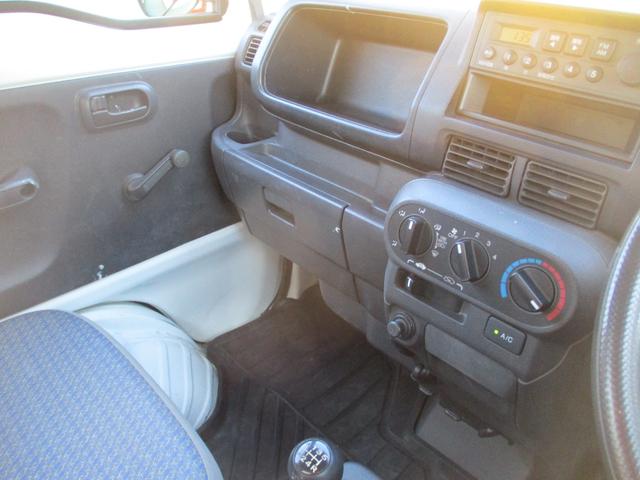 アクティトラック アタック 4WD 5速MT+ウルトラロ-・ウルトラリバ-ス リヤデフロック 荷台ランプ エアコン パワステ エアバック(運転席) AM/FMラジオ(時計)(32枚目)
