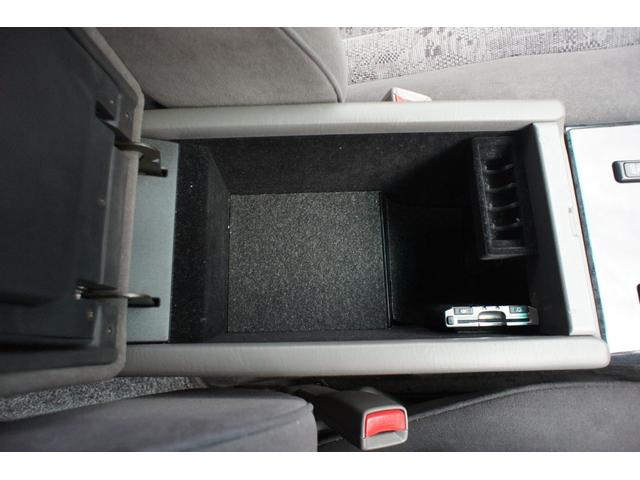 アスリートG 純正ナビ CD ETC パワーシート HIDヘッドライト ワンオーナー 車庫保管車 キーレス 走行距離3万キロ台(13枚目)